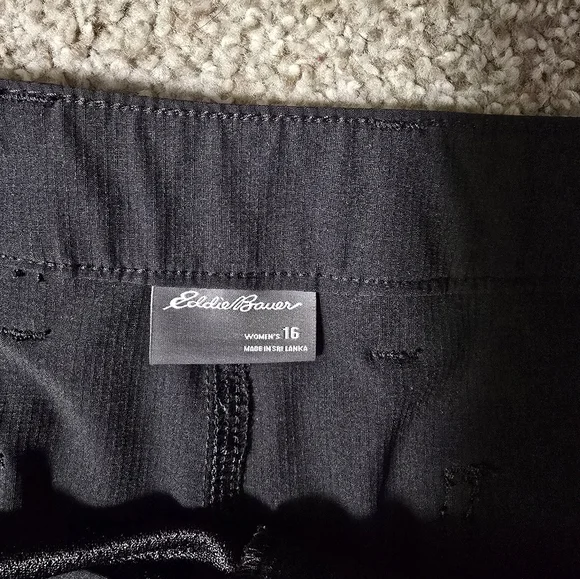 Eddie Bauer Active Capris Black - Picture 7 of 7